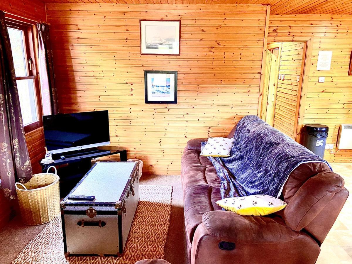 Braemar Lodge Cabins Not For Profit Экстерьер фото